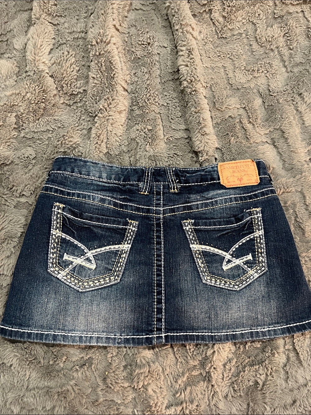 Amethyst Vintage Indigo Denim Mini Skirt with Contrast Stitching